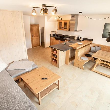 Ferienwohnungen "Zur Wally", Apartment Sauba Garmisch-Partenkirchen Exterior foto