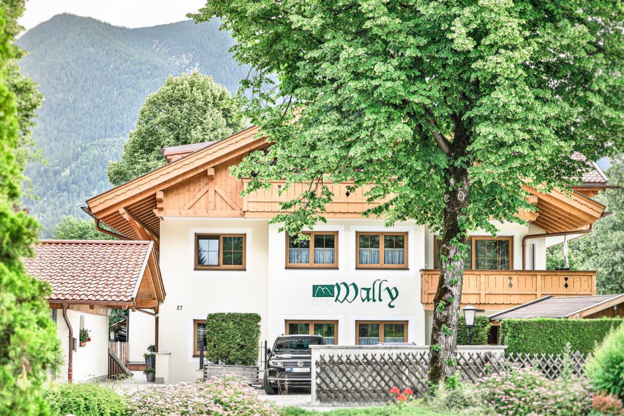 Ferienwohnungen "Zur Wally", Apartment Sauba Garmisch-Partenkirchen Exterior foto